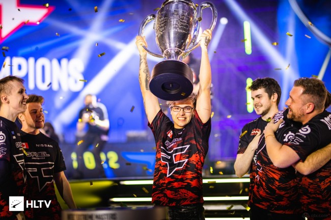 simple谈navi卡托失利原因：失误太多