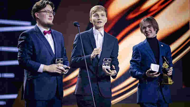 LPL春季赛今日赛程及阵容首发