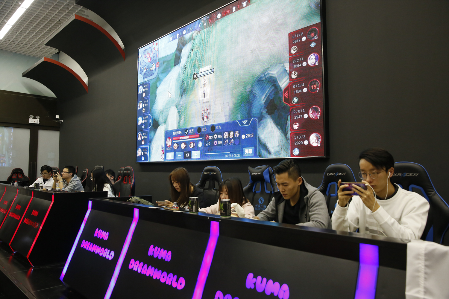 Rare Atom 教练：我们的BP准备得非常充分，队友之间的信任让我们赢得了比赛