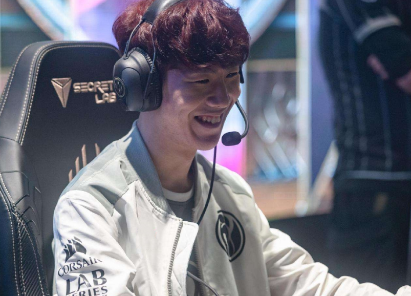 赛后群访Bin：我觉得Ale选手打得挺好的 希望能在季后赛再交手